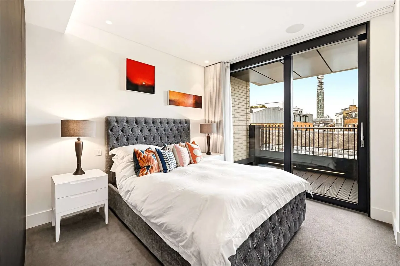 Rathbone Place, London, W1T, photo 8