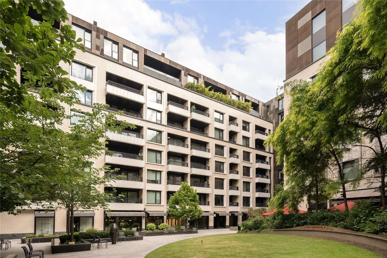 Rathbone Place, London, W1T, photo 18