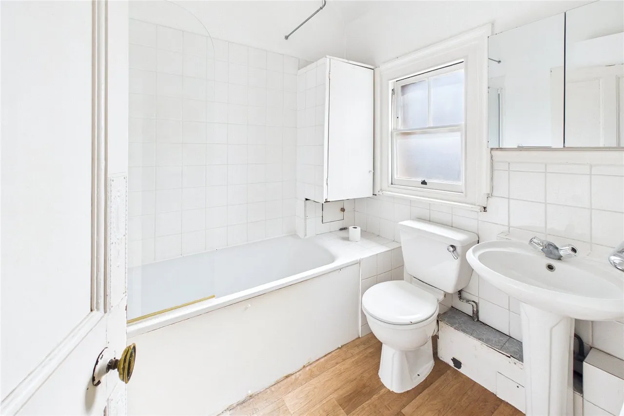 Kirkstall Road, London, SW2, photo 10