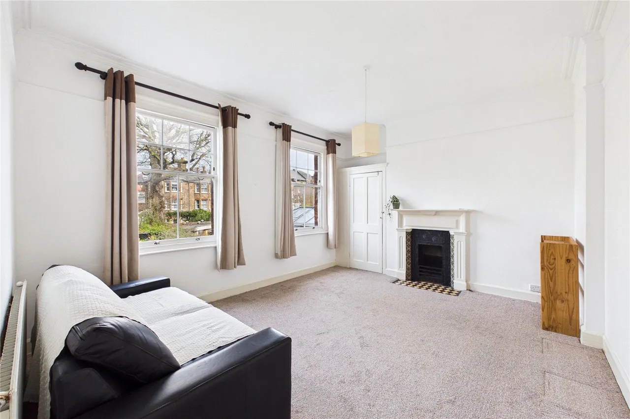 Kirkstall Road, London, SW2, photo 8