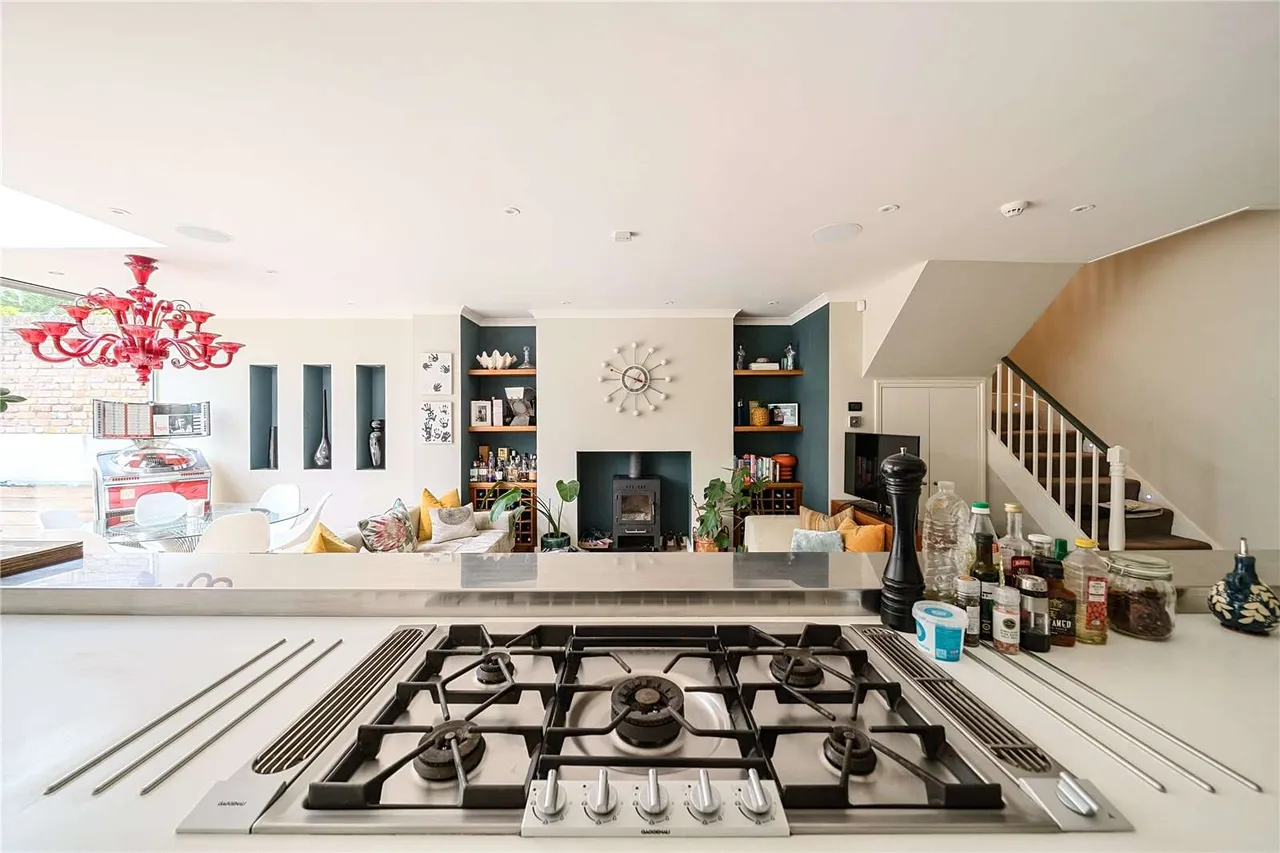 Claremont Road, Windsor, Berkshire, SL4 3AX, photo 8