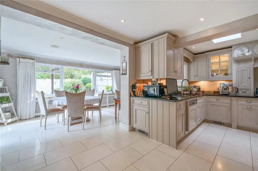 Matthews Chase, Binfield, RG42, photo 13