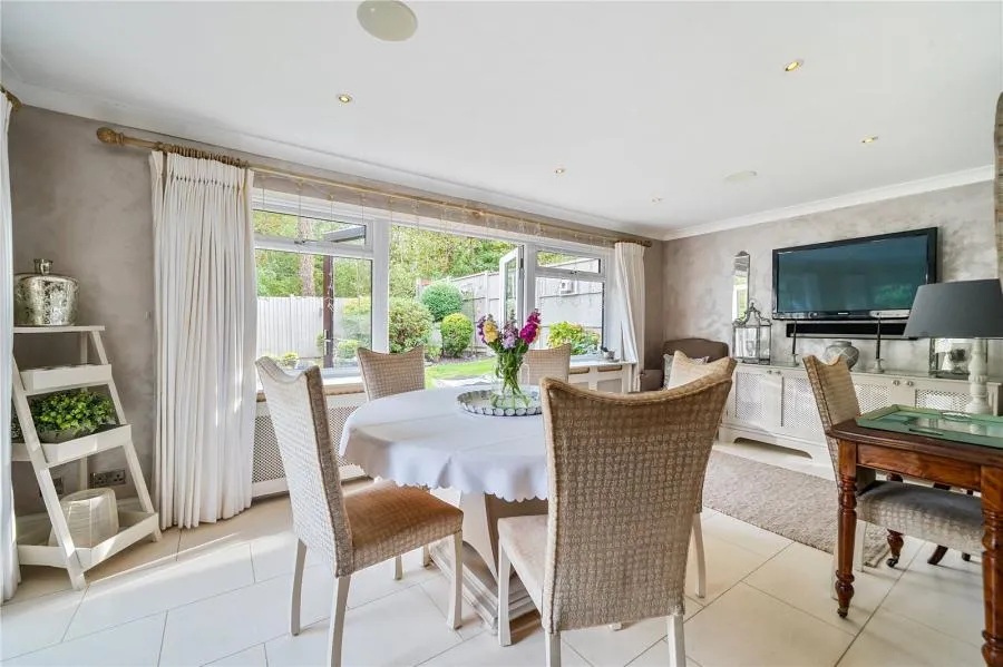 Matthews Chase, Binfield, RG42, photo 7