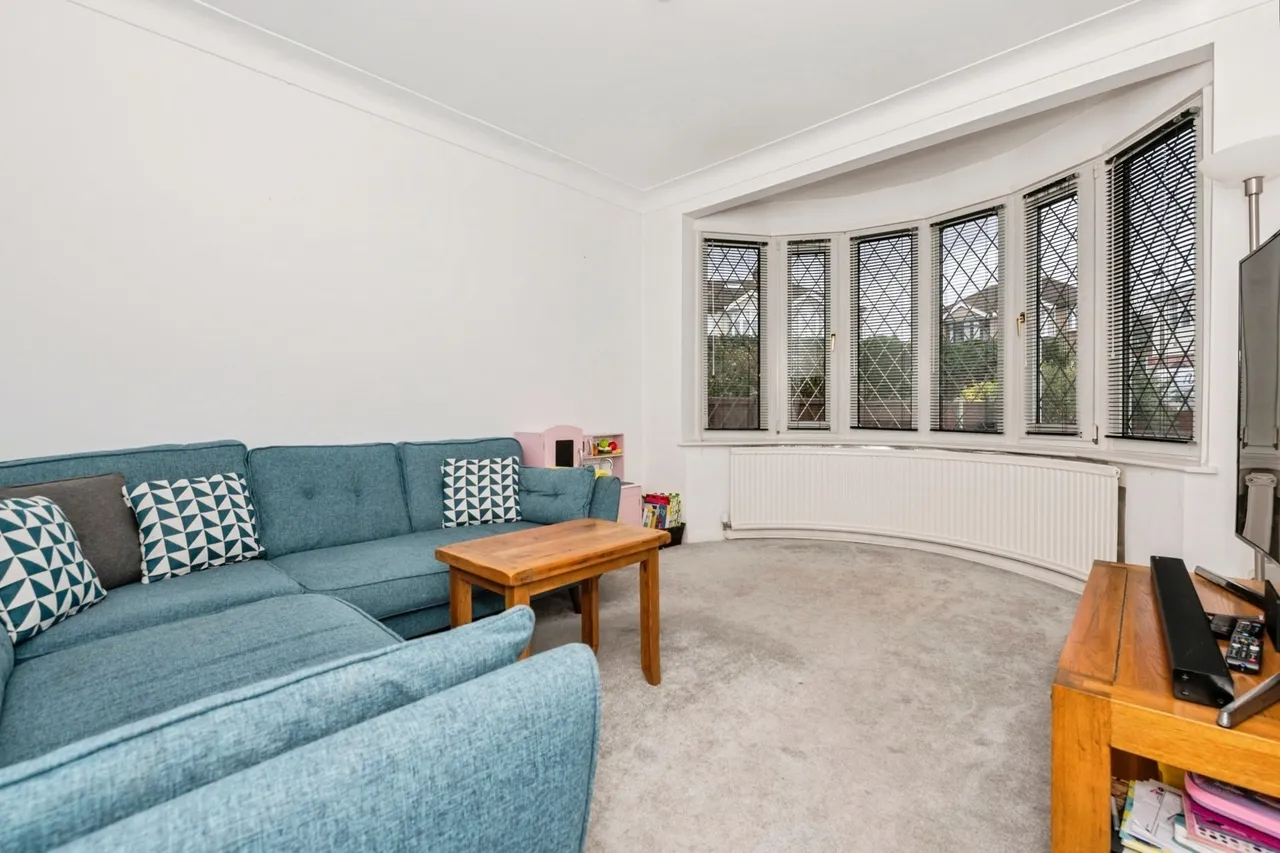 Lowlands Road, Aveley, South Ockendon, Essex, RM15, photo 7
