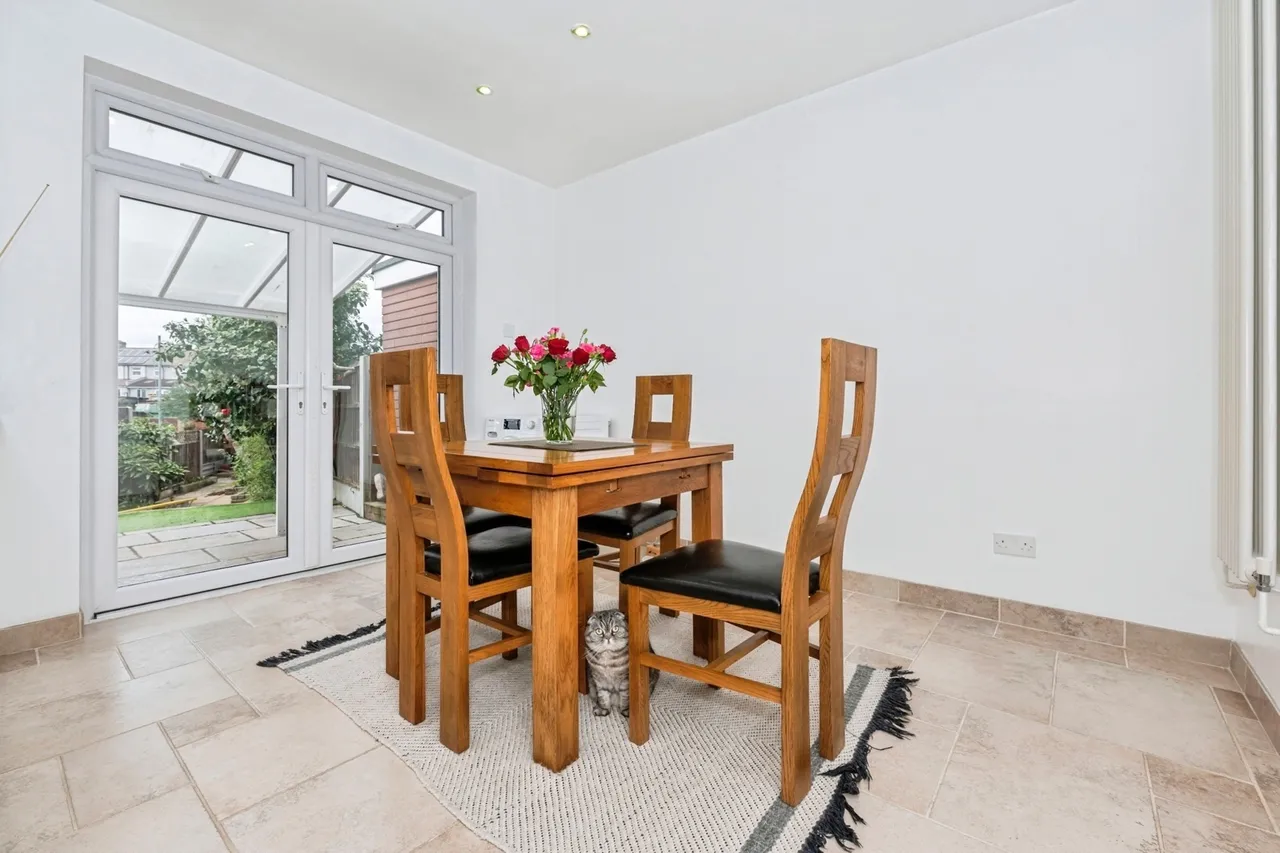 Lowlands Road, Aveley, South Ockendon, Essex, RM15, photo 6