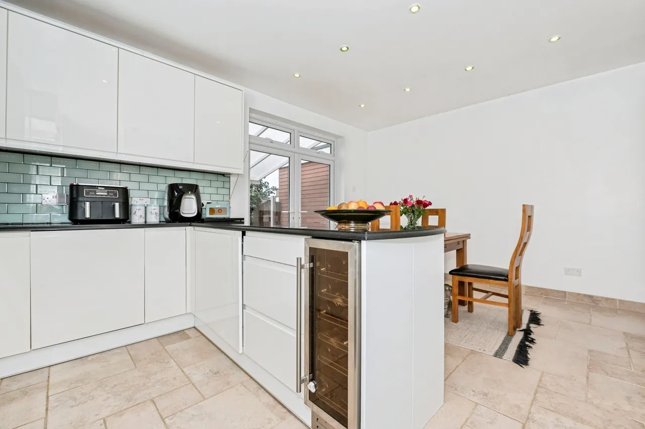 Lowlands Road, Aveley, South Ockendon, Essex, RM15, photo 4