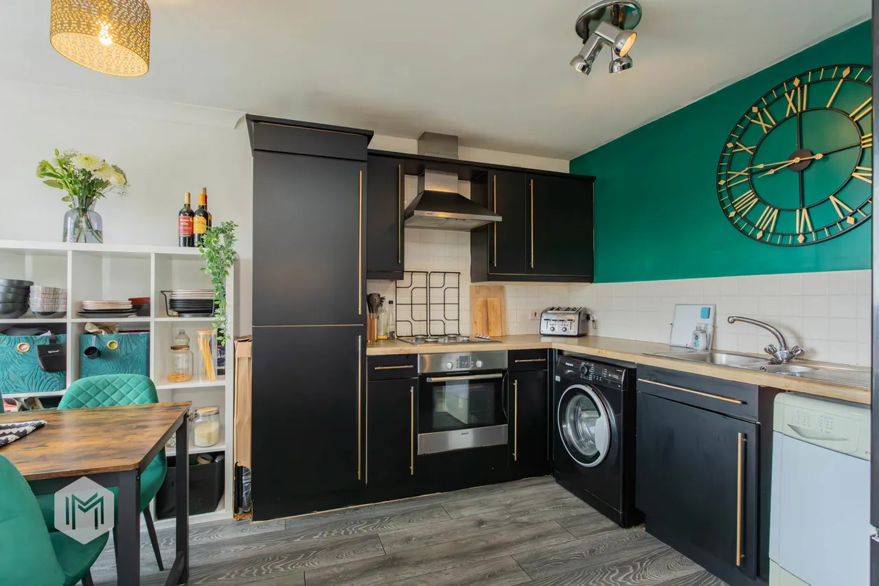 Pear Tree Place, Farnworth, Bolton, BL4 9RX, photo 2