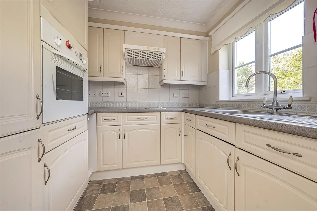 London Road, Isleworth, TW7, photo 5