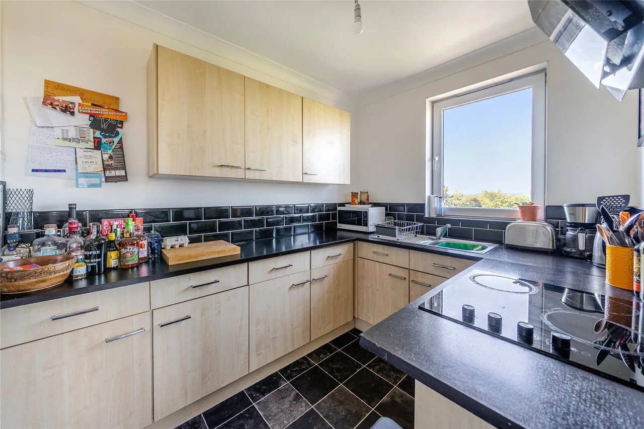 Porchester Mead, Beckenham, BR3, photo 5