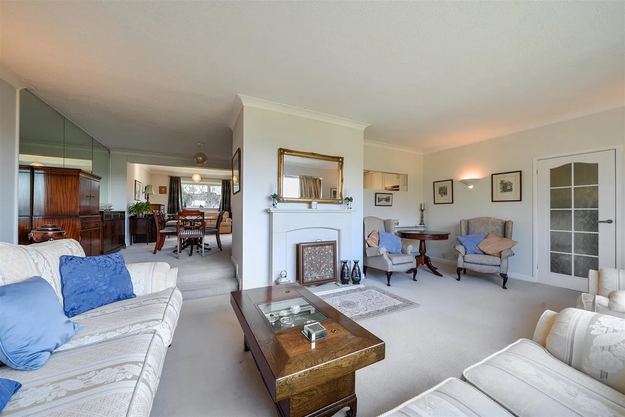 Thornton Avenue, Warsash, photo 6