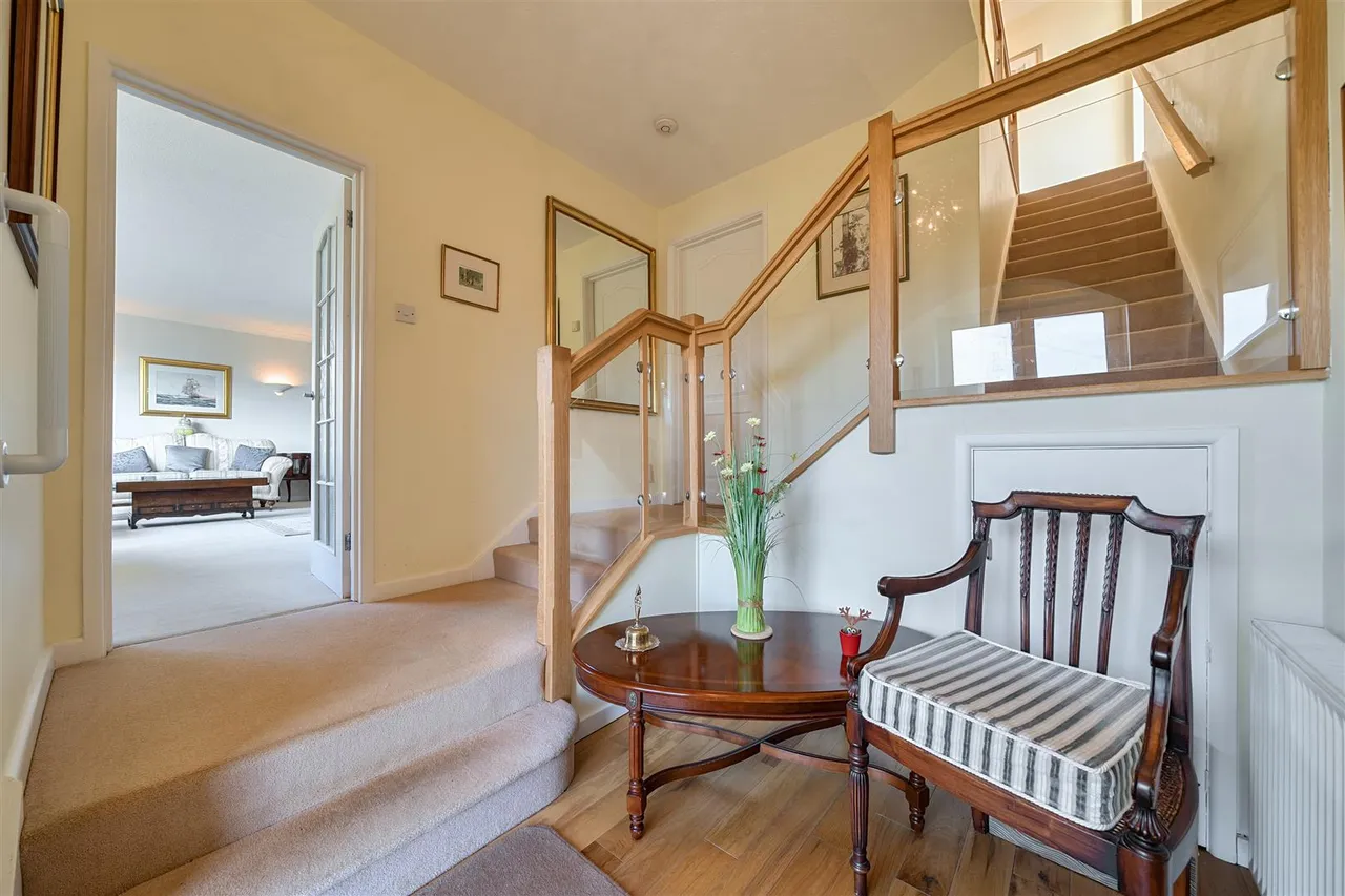Thornton Avenue, Warsash, photo 10
