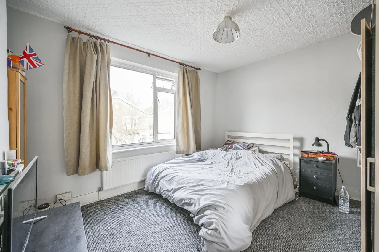 71 Queens Road, London, photo 11