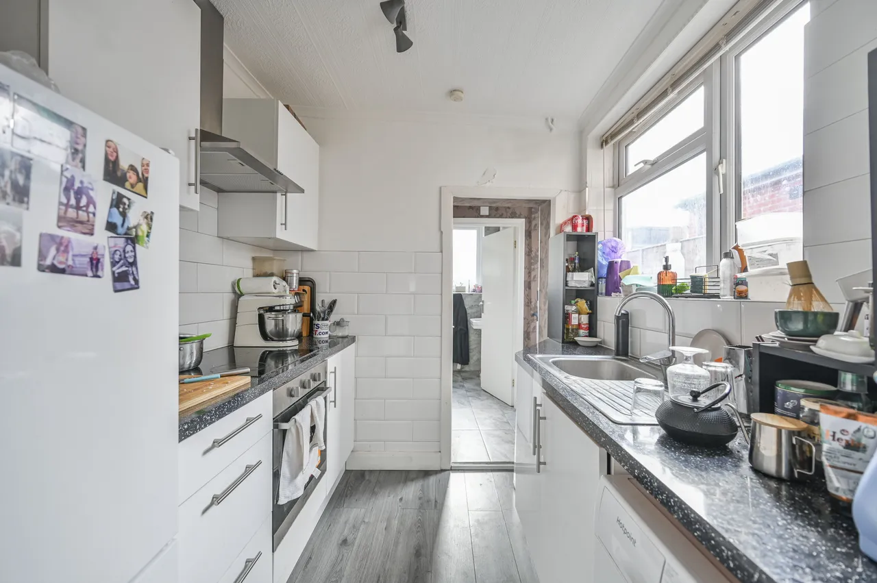 71 Queens Road, London, photo 6