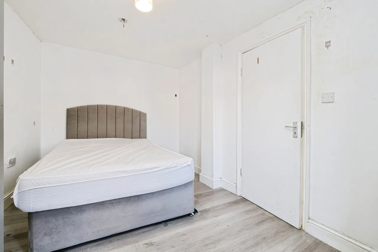 Diban Avenue, Hornchurch, RM12, photo 11