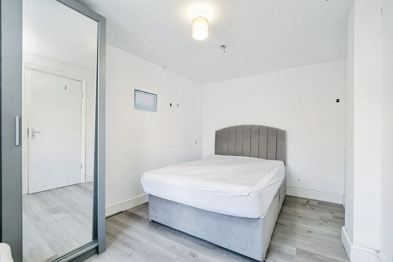 Diban Avenue, Hornchurch, RM12, photo 19