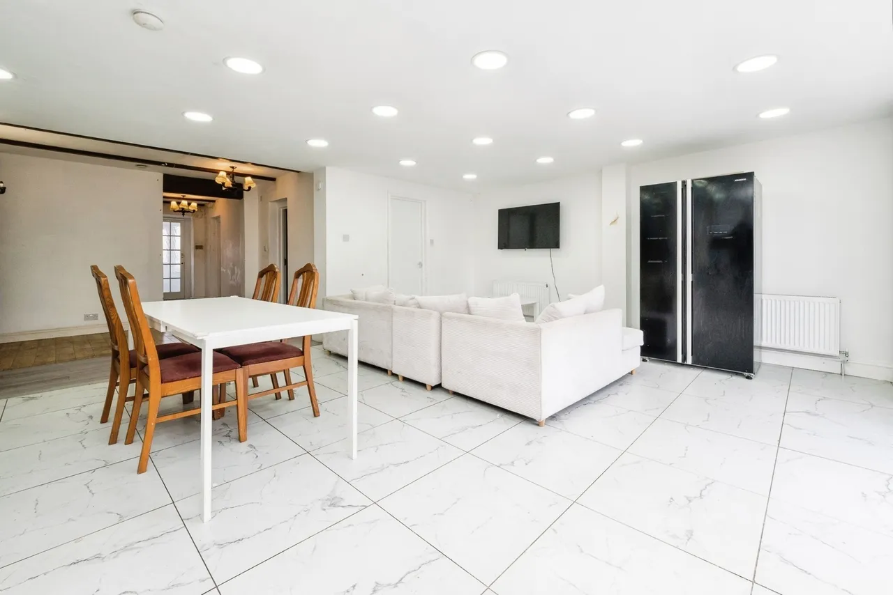 Diban Avenue, Hornchurch, RM12, photo 8