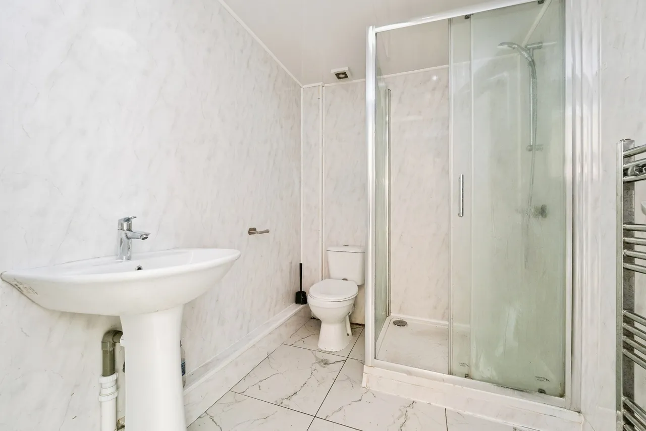 Diban Avenue, Hornchurch, RM12, photo 15