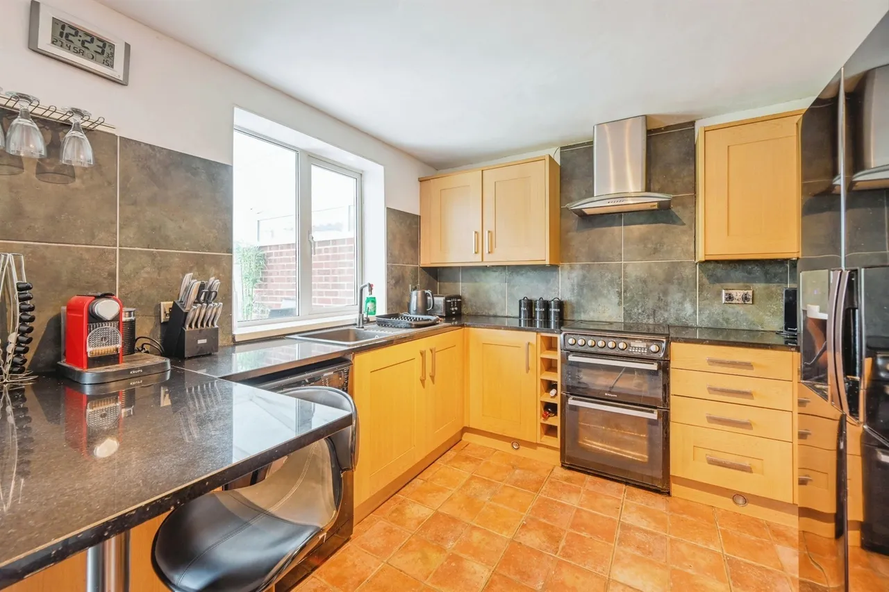 Stanley Crescent, Uttoxeter, ST14, photo 3