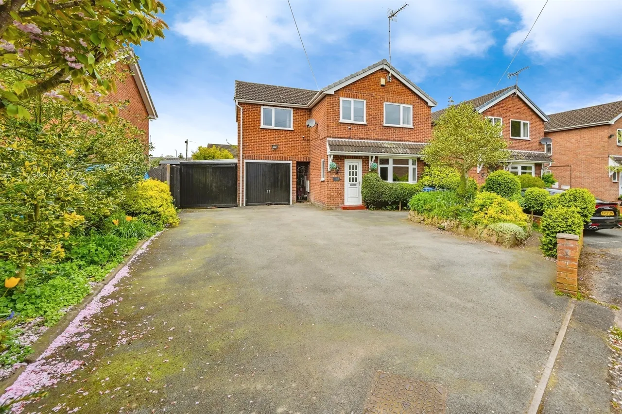5 bed house for sale, Stanley Crescent, Uttoxeter, ST14