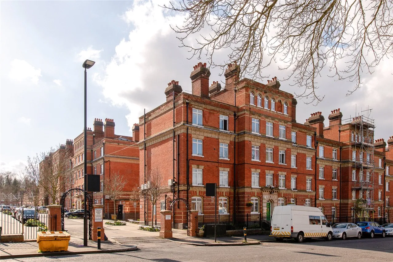 Peabody Estate, Rosendale Road, London, SE24, photo 8