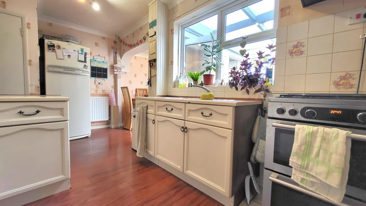 Pratt Avenue, Paston, Peterborough, PE4, photo 9