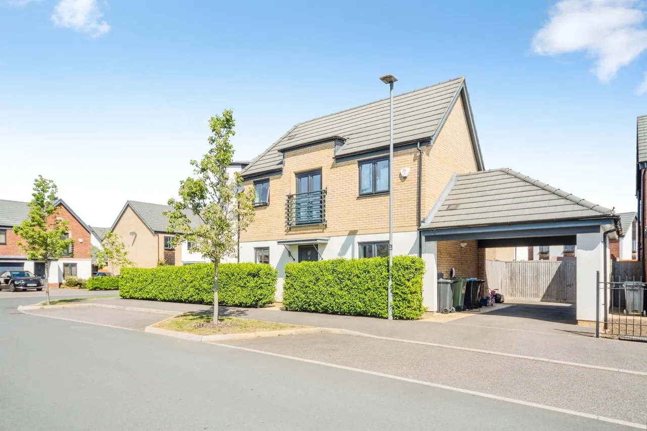 3 bed house for sale — Dartmouth Drive, Broughton, Milton Keynes