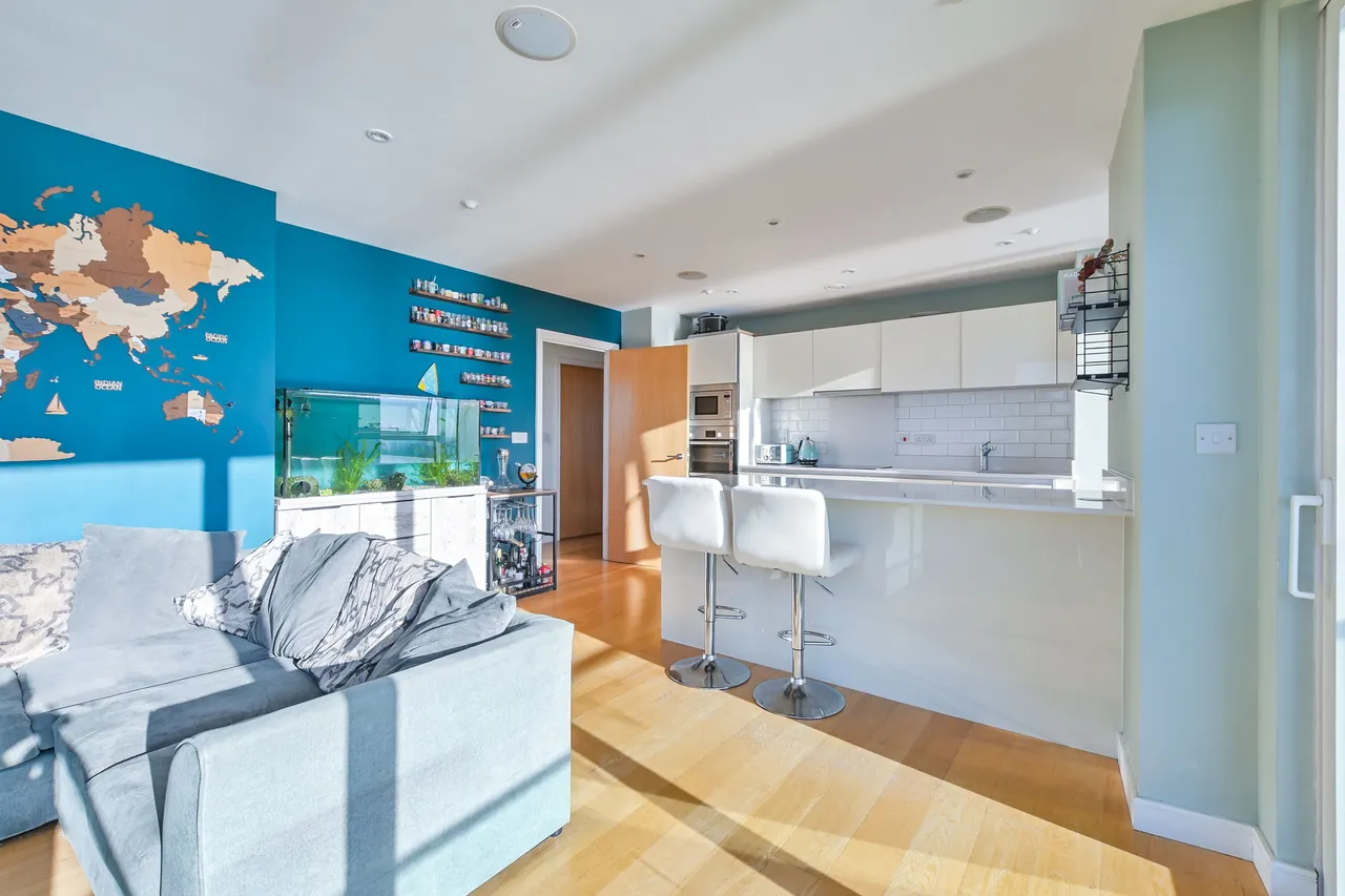 157 Residence Tower, Woodberry Grove, London, photo 7