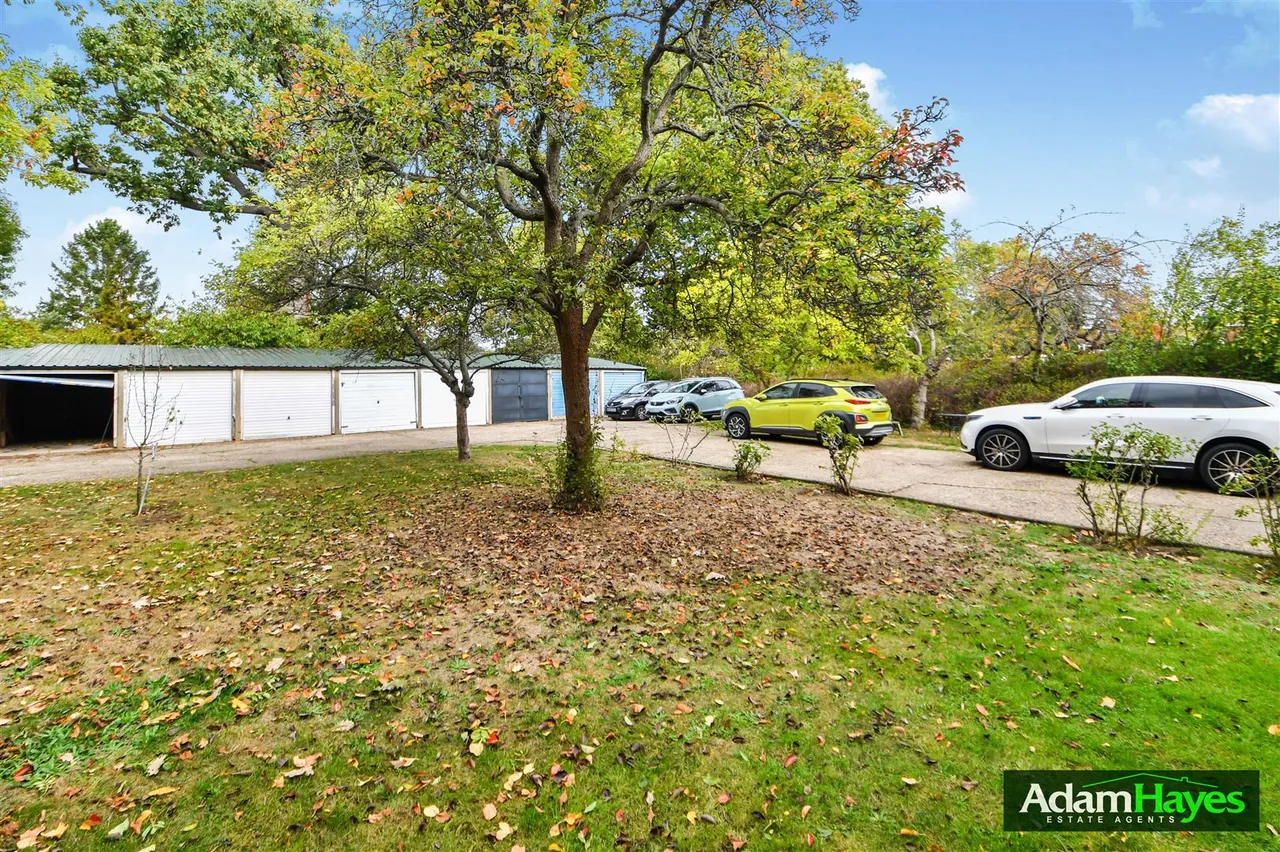 Friern Park, North Finchley, N12, photo 5