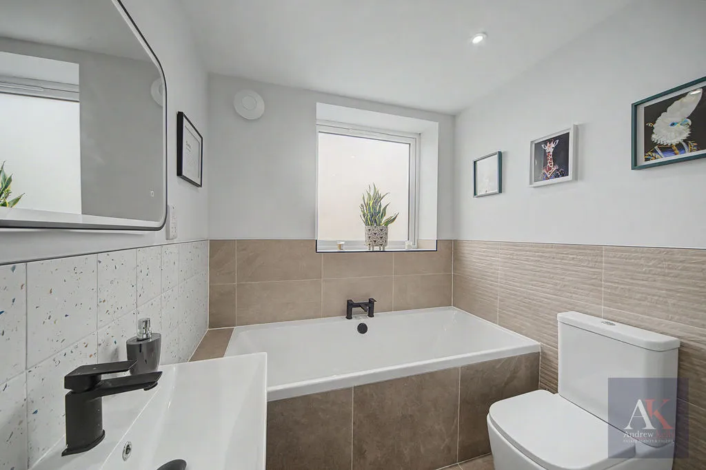 Chestnut Way, Littleborough OL15 8RW, photo 7