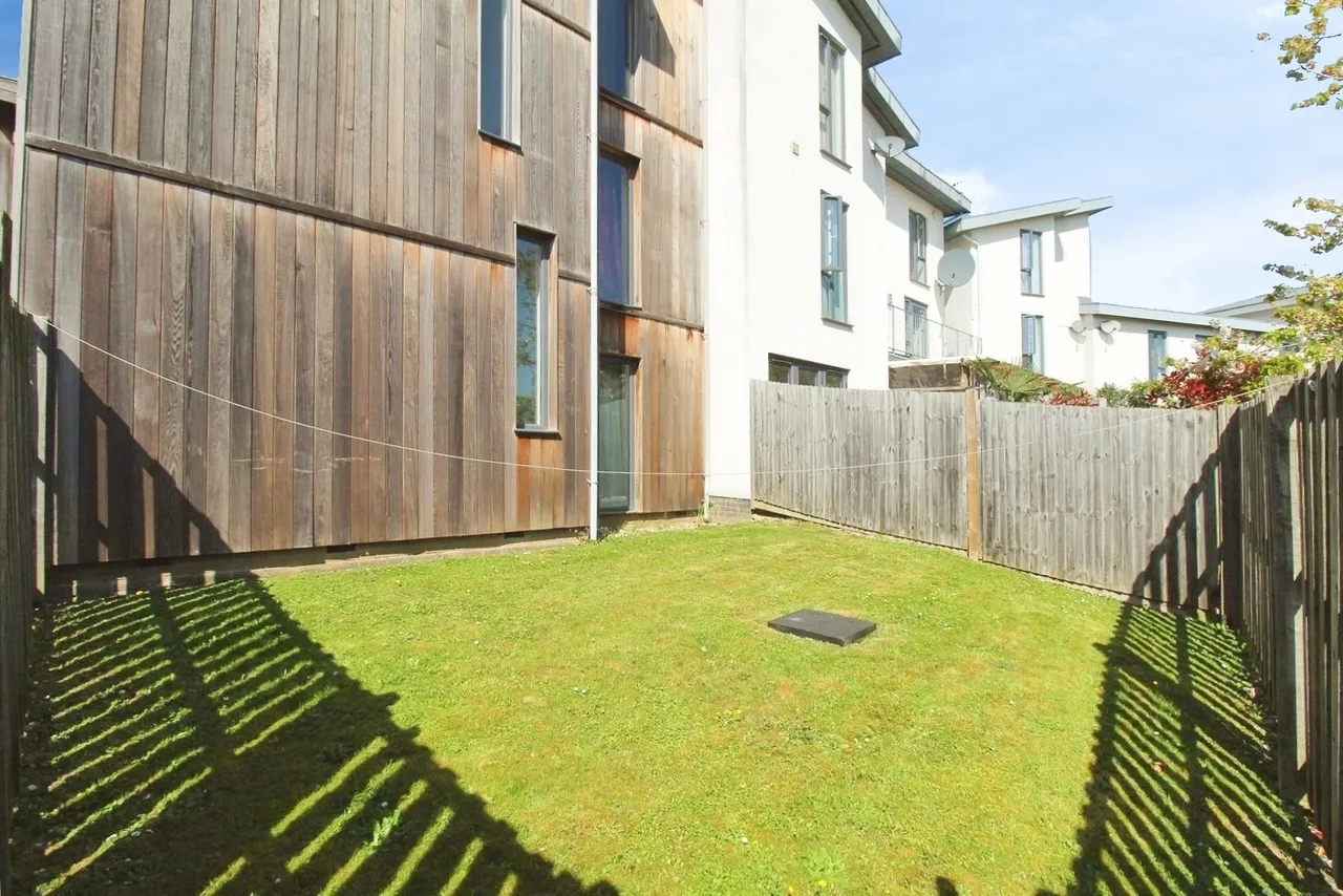 Oxford Way, Basingstoke, Hampshire, RG24 9FP, photo 15
