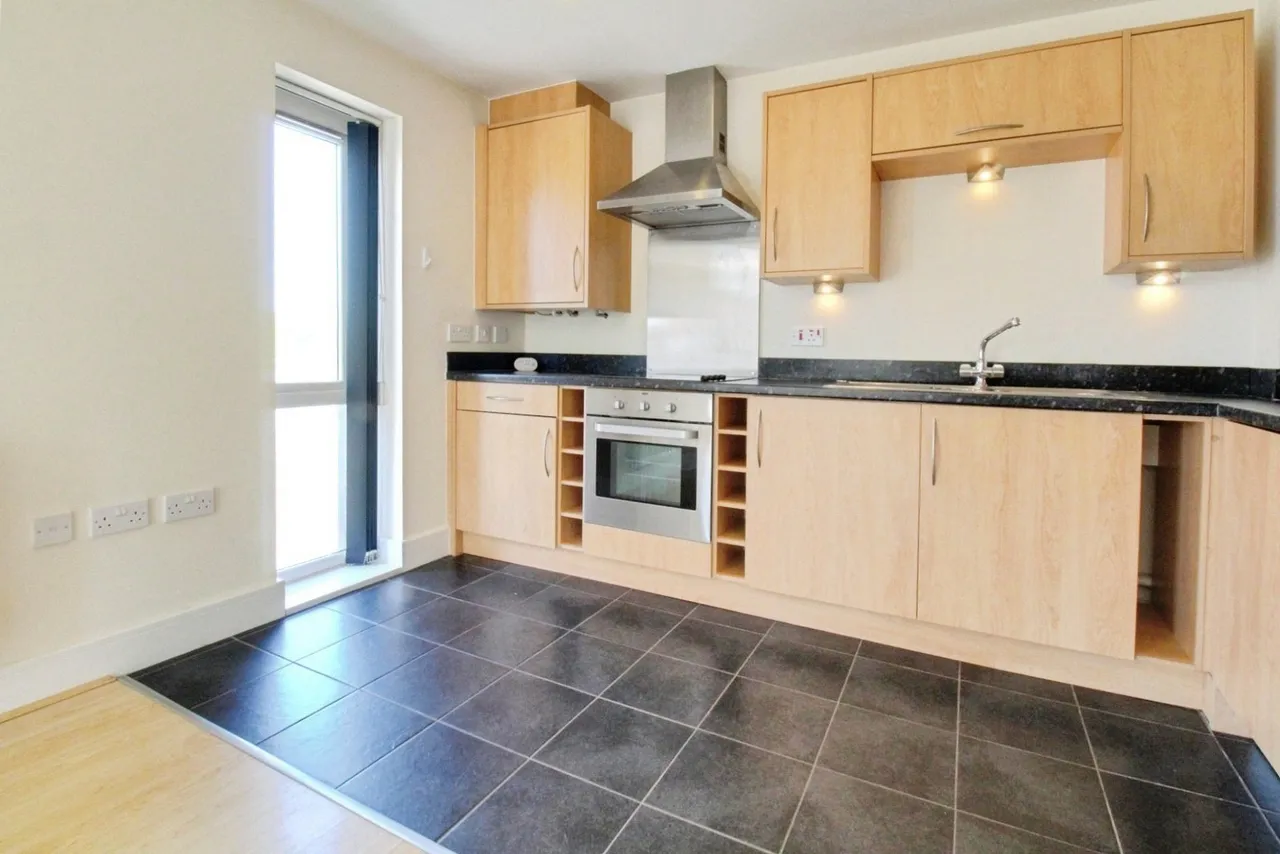 Oxford Way, Basingstoke, Hampshire, RG24 9FP, photo 5