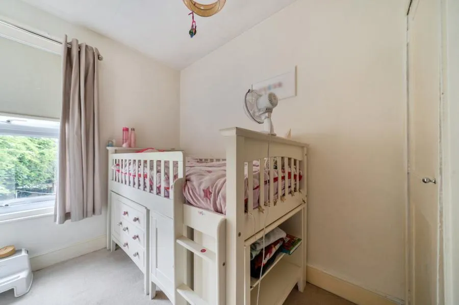 Guildford Road, Bagshot, GU19, photo 15