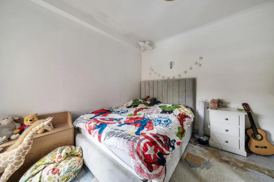 Guildford Road, Bagshot, GU19, photo 12