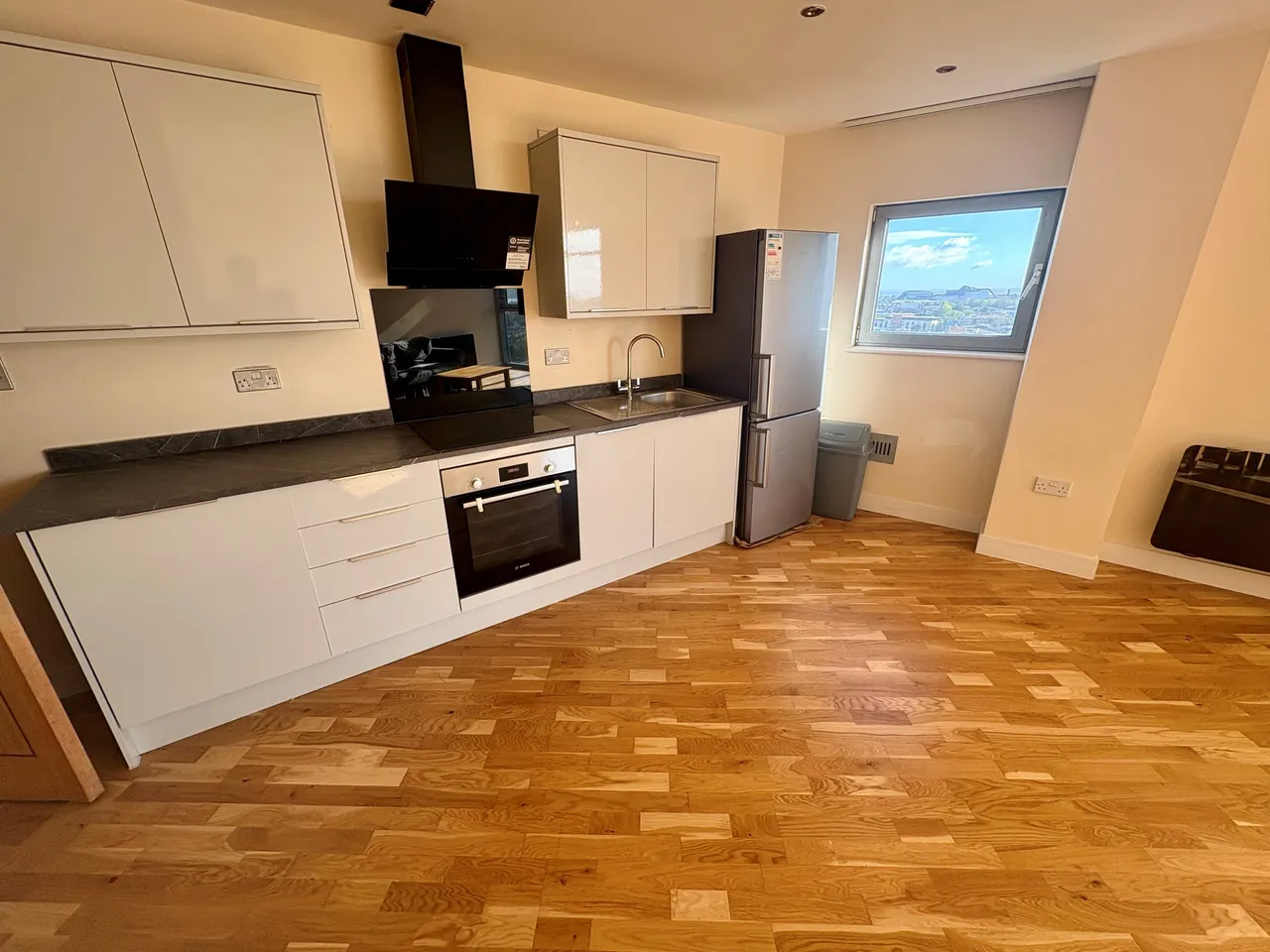 2 bed flat to rent, Altolusso, Cardiff City Centre, CF10