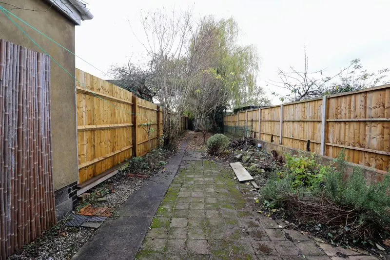 Western Road, Bletchley, Milton Keynes, Buckinghamshire, MK2 2PR, photo 16