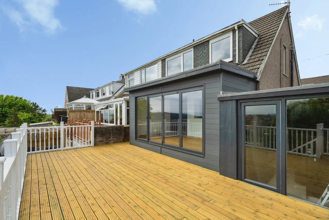 3 bed house for sale, Llewellyn Park Drive, Morriston, SA6