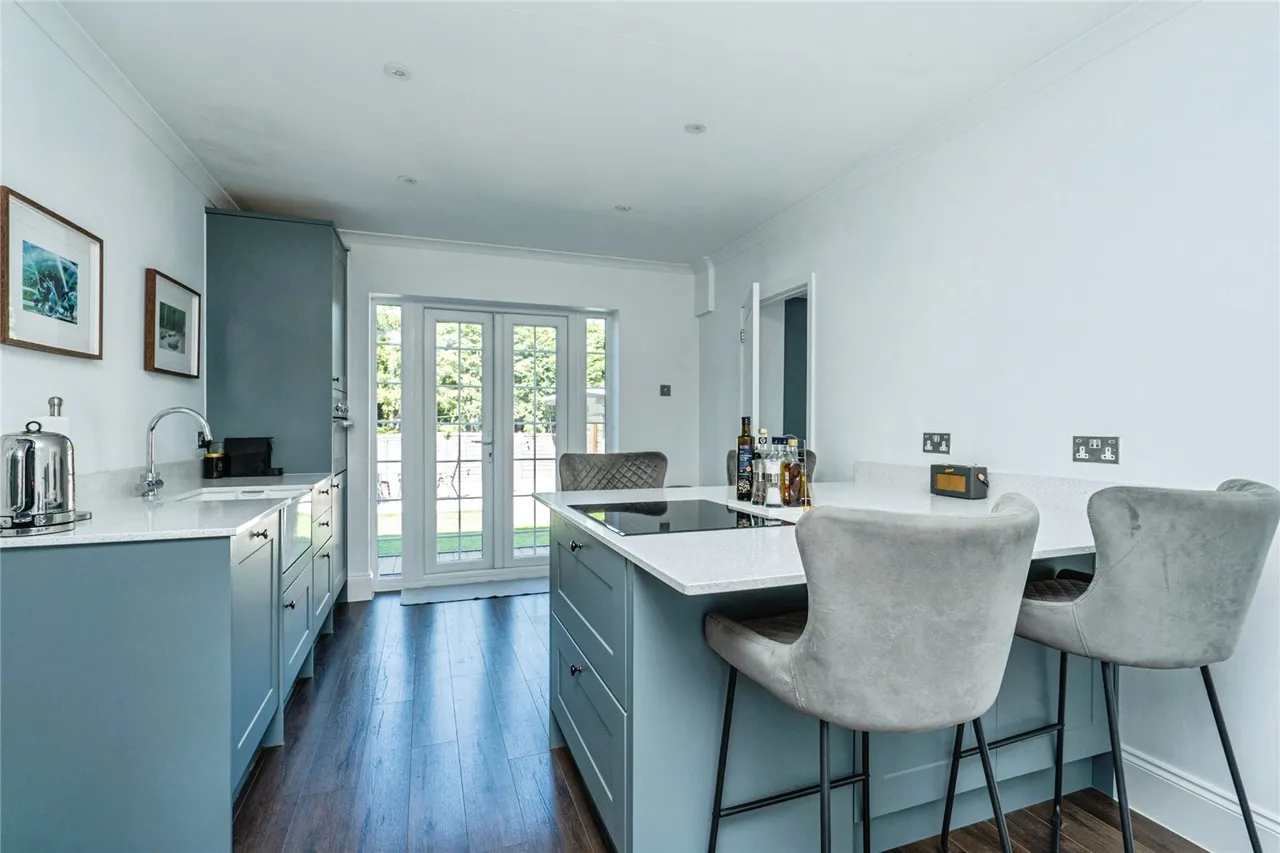 Coombe Drive, Fleet, Hampshire, GU51 3DY, photo 5