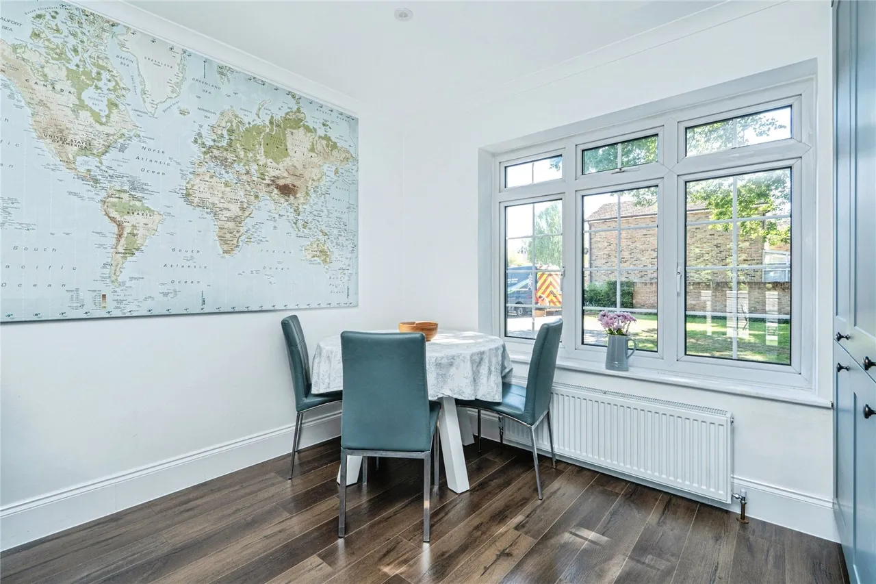 Coombe Drive, Fleet, Hampshire, GU51 3DY, photo 10