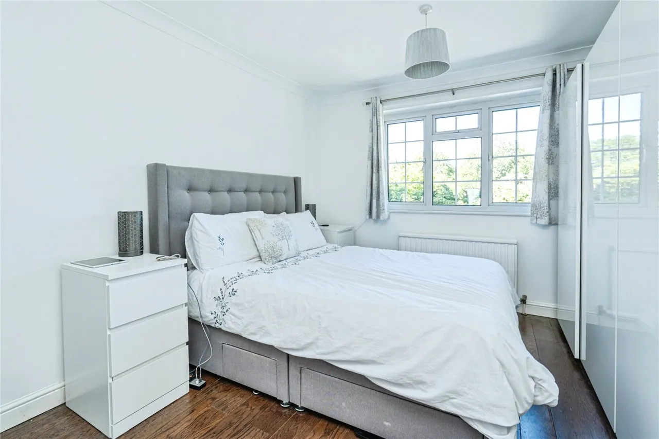 Coombe Drive, Fleet, Hampshire, GU51 3DY, photo 6