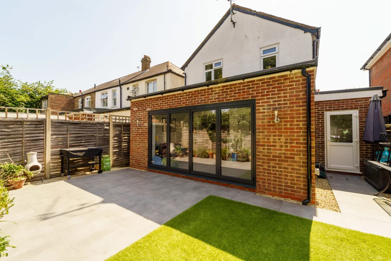 Ruskin Road, Staines-upon-Thames, TW18, photo 13
