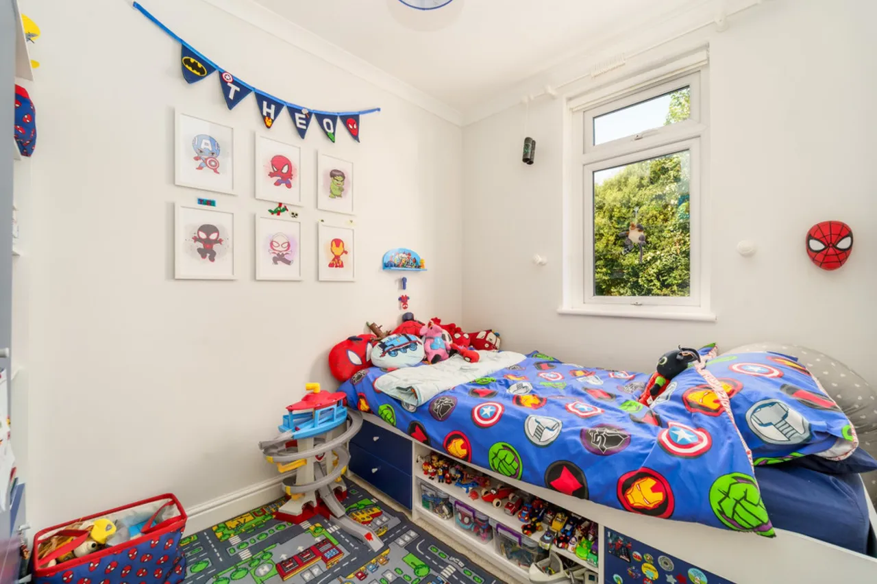 Ruskin Road, Staines-upon-Thames, TW18, photo 10