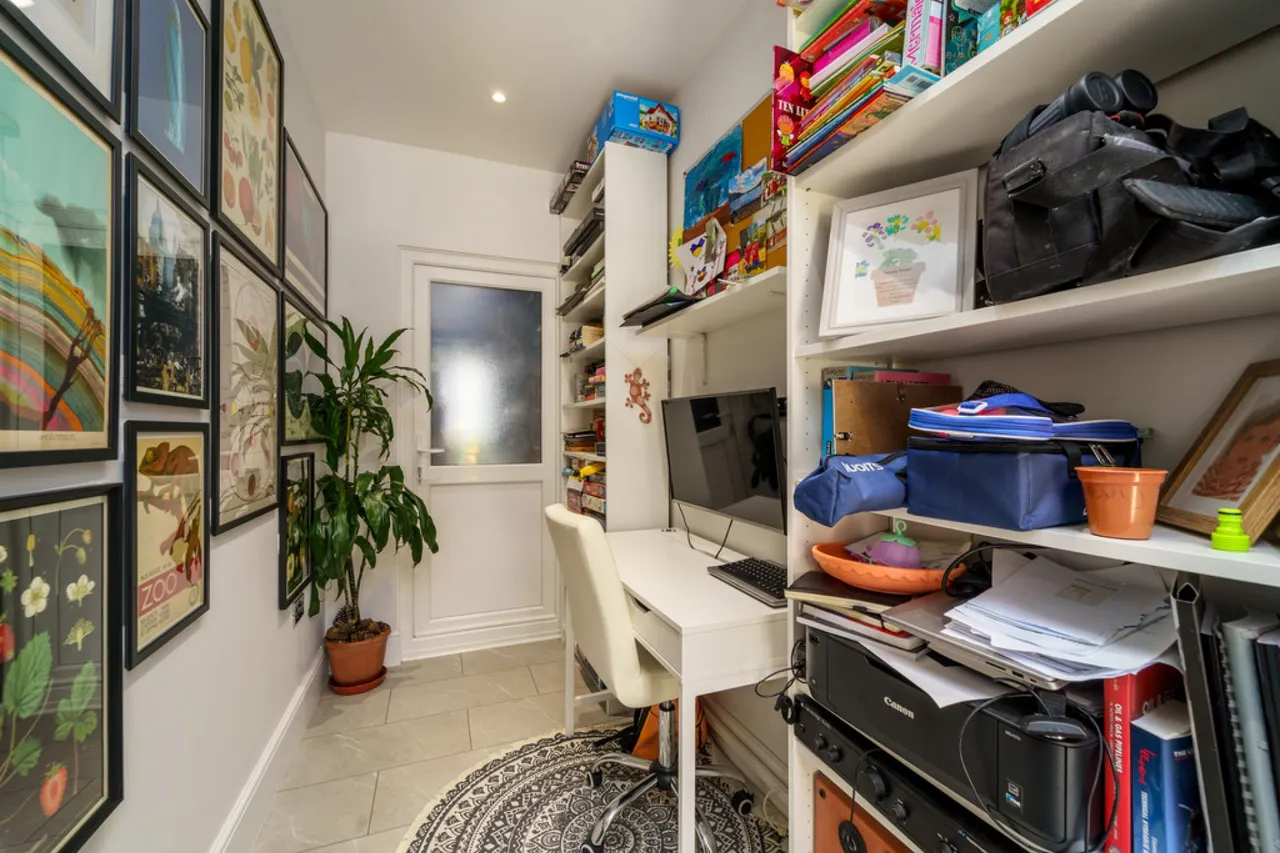 Ruskin Road, Staines-upon-Thames, TW18, photo 8