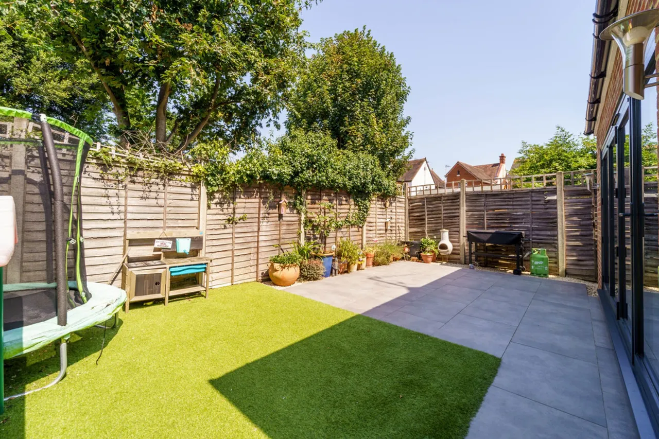 Ruskin Road, Staines-upon-Thames, TW18, photo 4