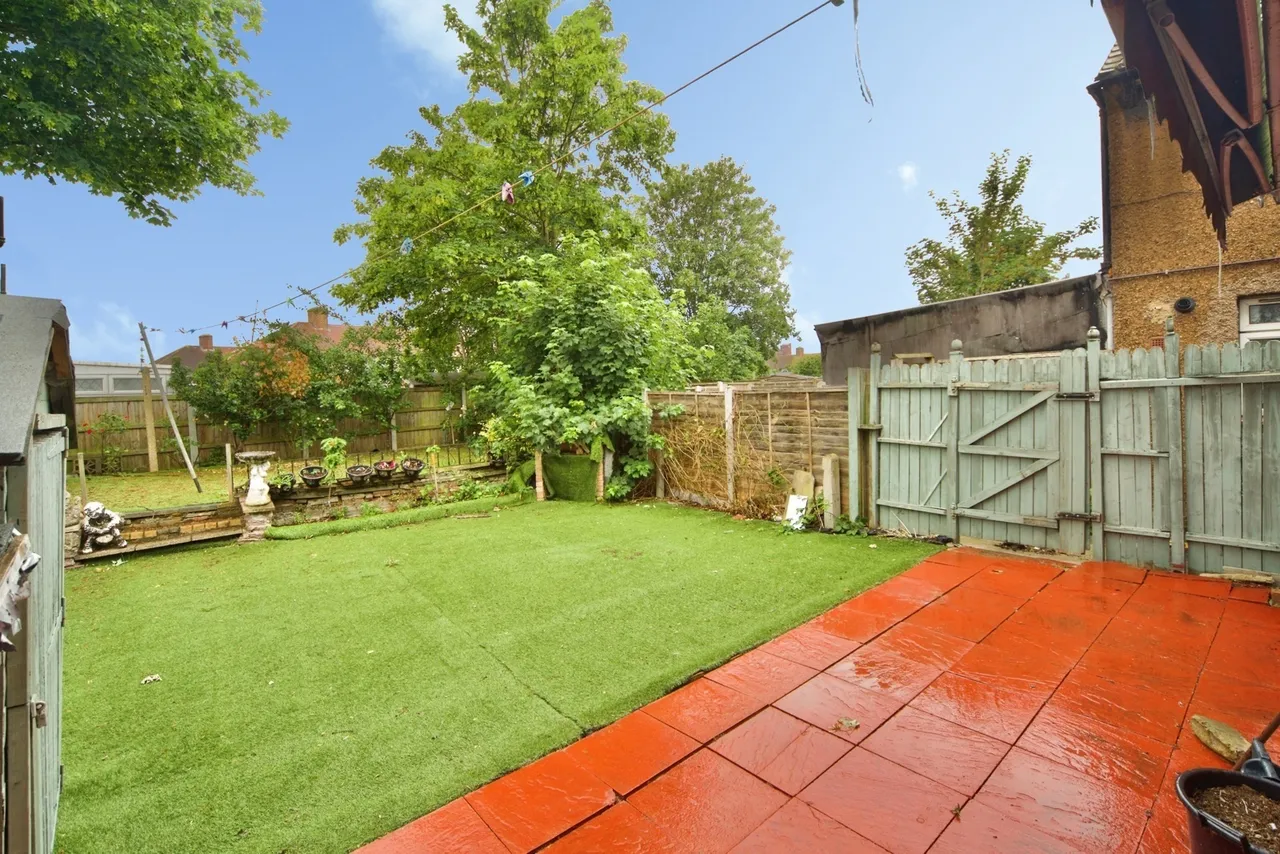 Holgate Road, Dagenham, RM10, photo 9