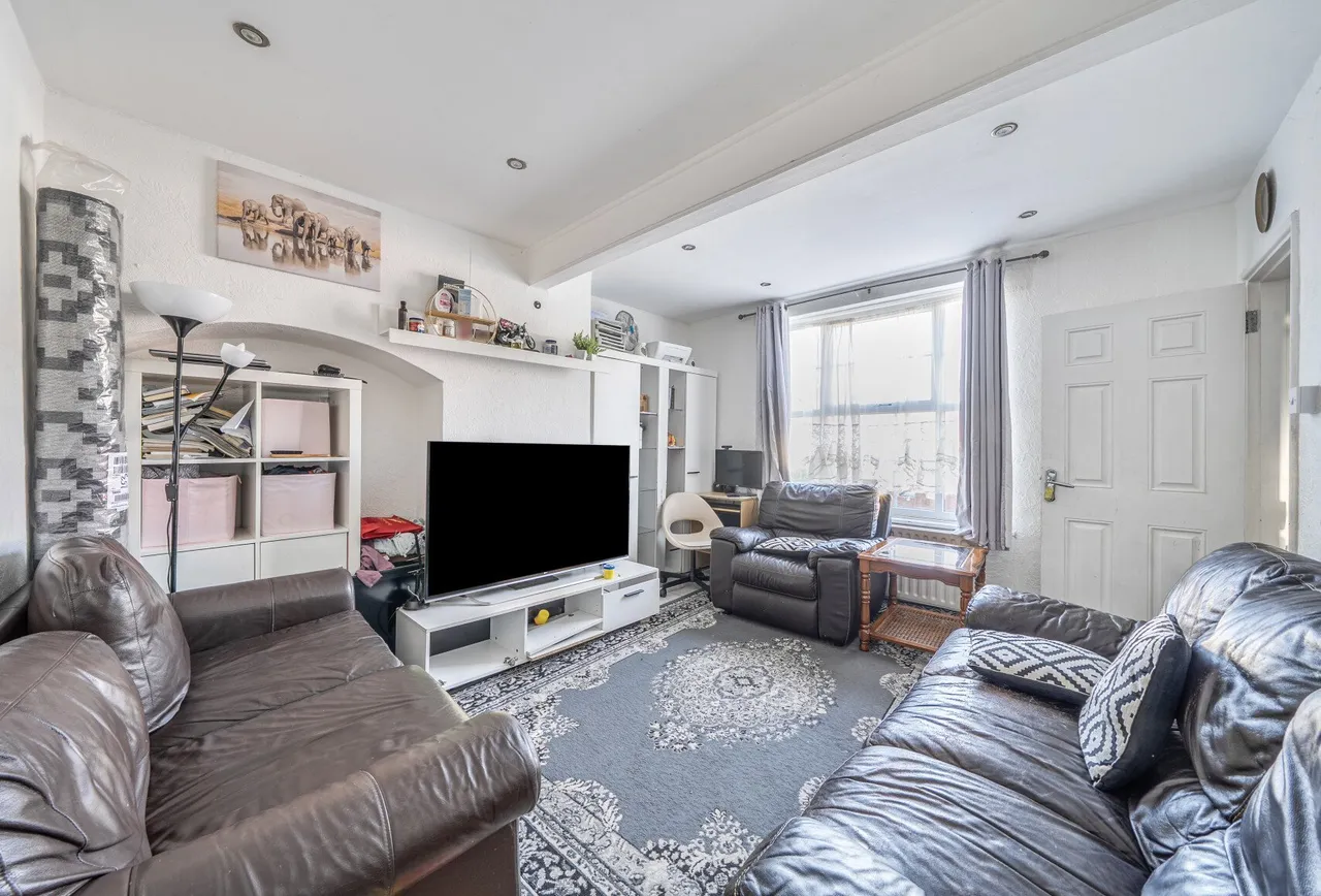 St. Helier Avenue, Morden, SM4 6LF, photo 8