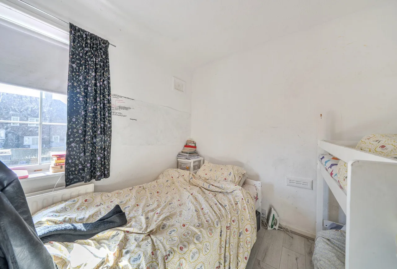 St. Helier Avenue, Morden, SM4 6LF, photo 4