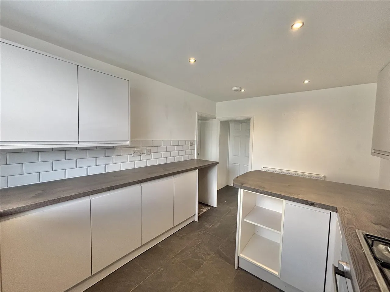 Gladstone Street, Glossop, SK13, photo 7
