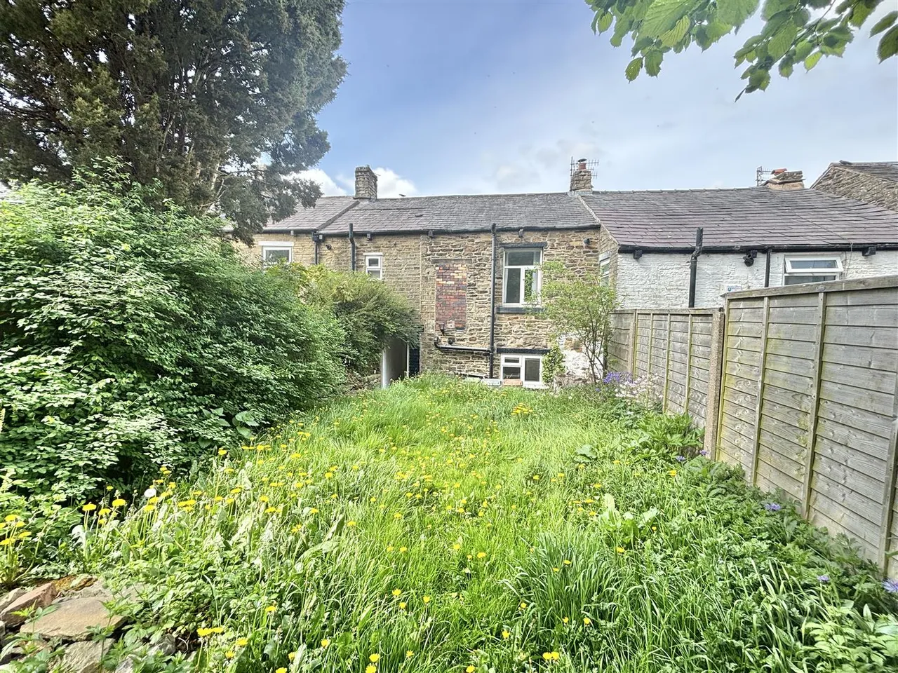 Gladstone Street, Glossop, SK13, photo 22