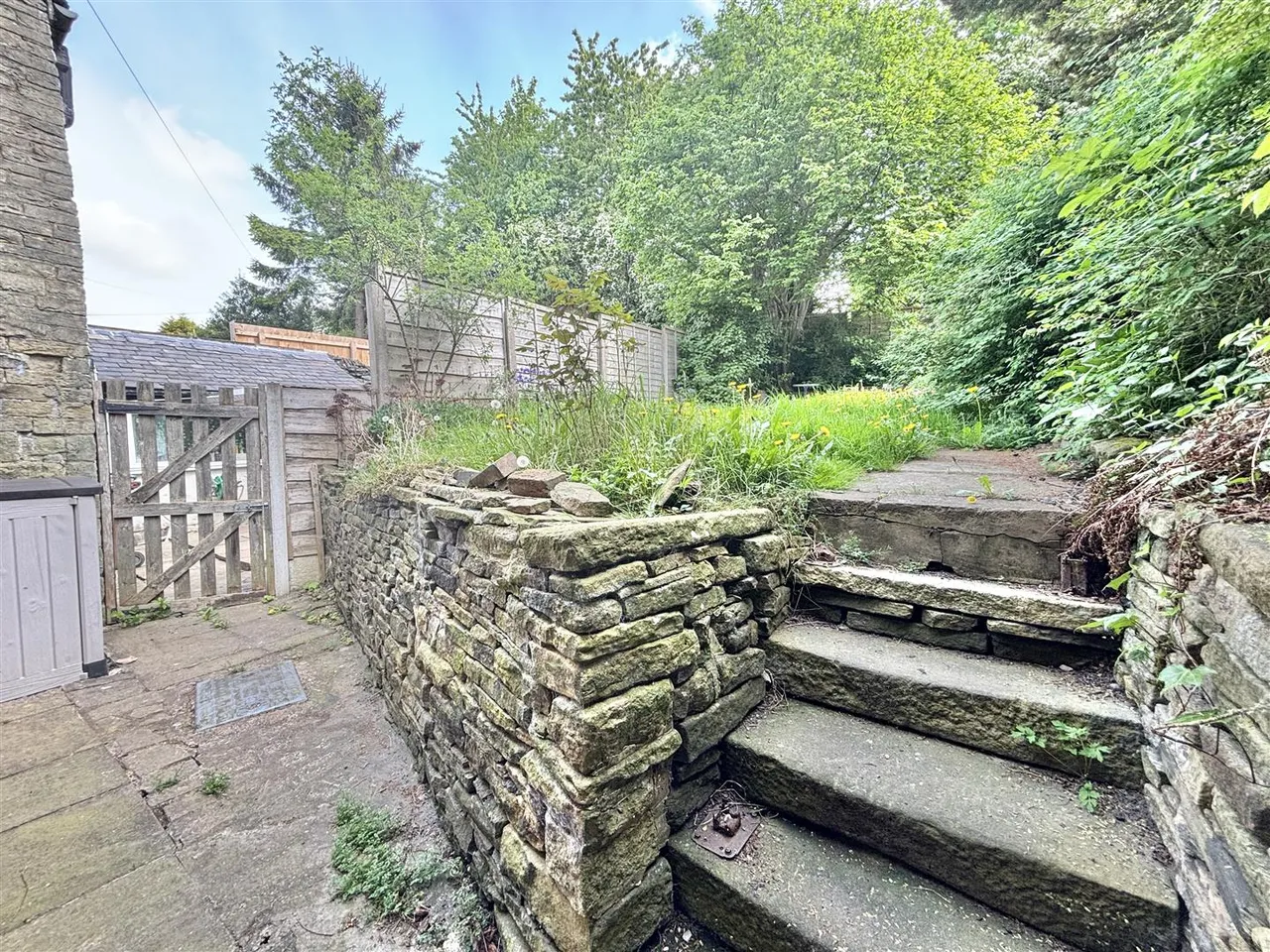 Gladstone Street, Glossop, SK13, photo 20