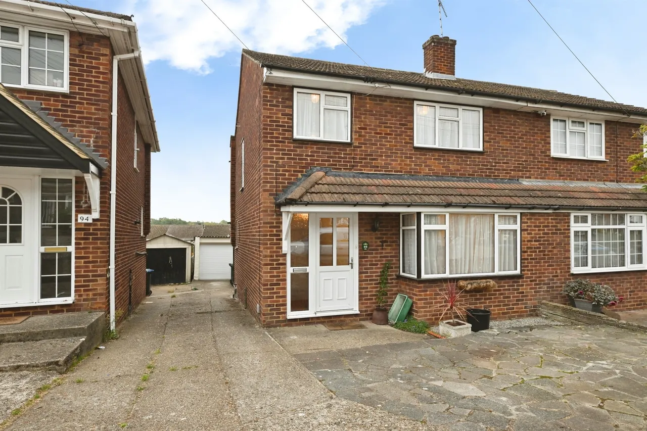 3 bed house for sale, Western Road, Nazeing, EN9